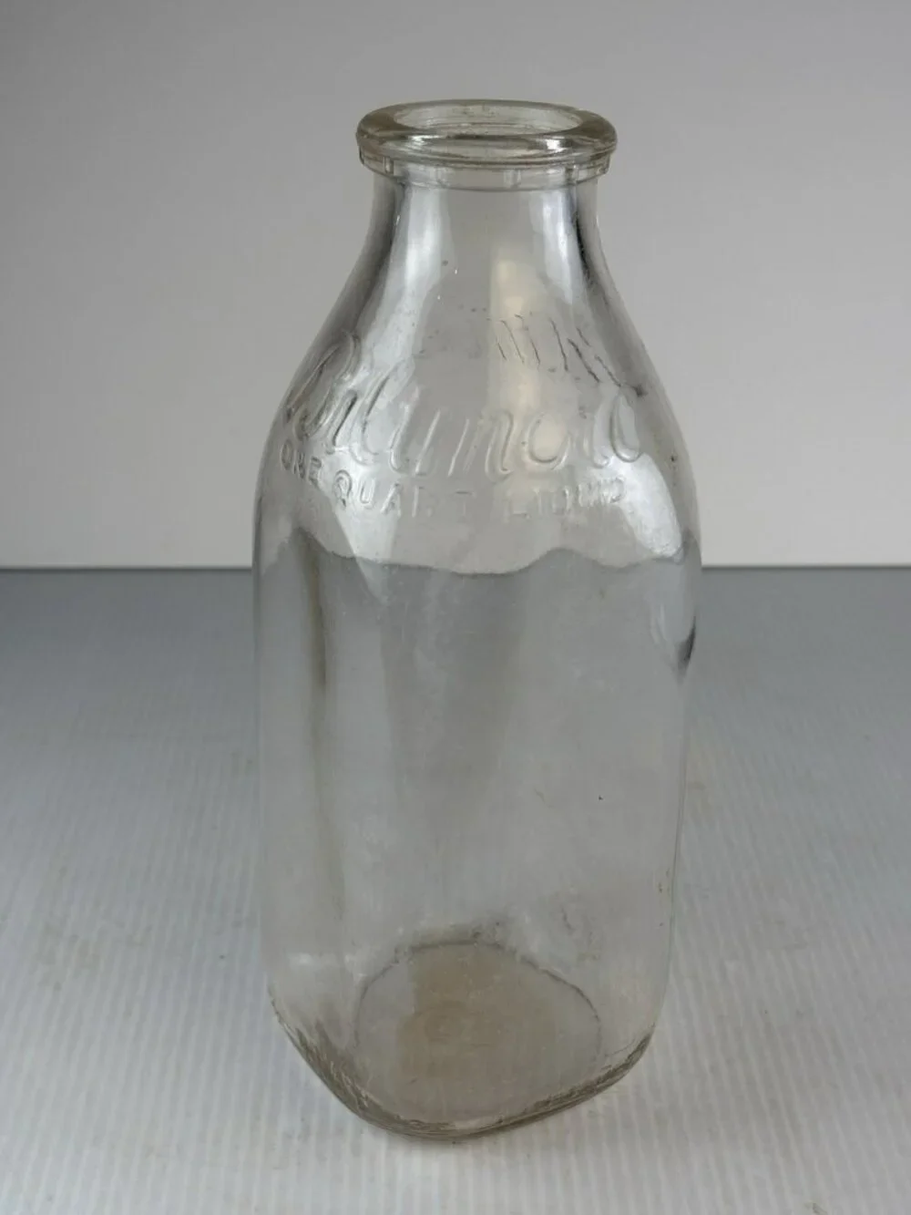 Vintage Shoulder Script Embossed Biltmore Dairy Farms Quart Clear Glass Bottle